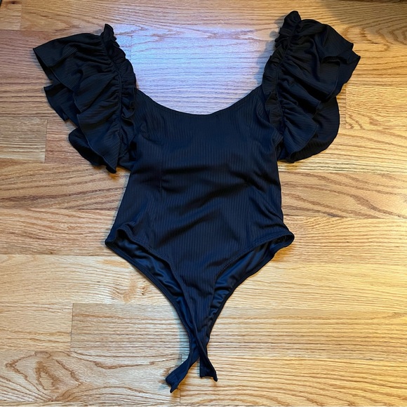 Lulus black ruffle bodysuit size medium - Picture 2 of 5